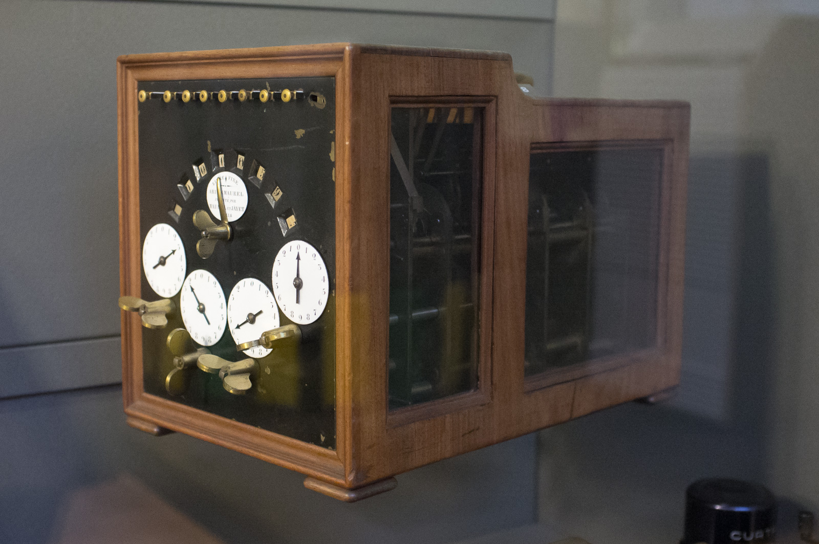 Naissance du calcul mécanique et instruments pour les mathématiques